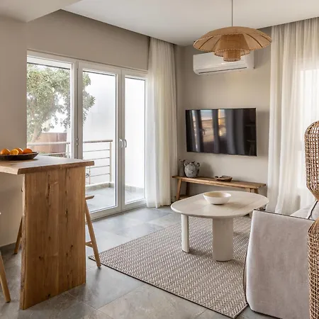 Cavo Dio 4 - Beachfront Bliss - Cozy Pool Sunsets *