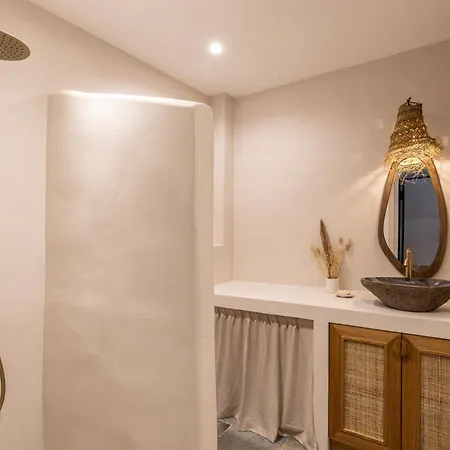 Cavo Dio 4 - Beachfront Bliss - Cozy Pool Sunsets *