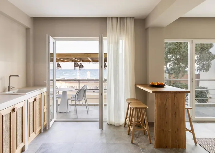Cavo Dio 4 - Beachfront Bliss - Cozy Pool Sunsets Daire Dhiminio